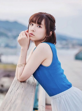 諏訪 彩花